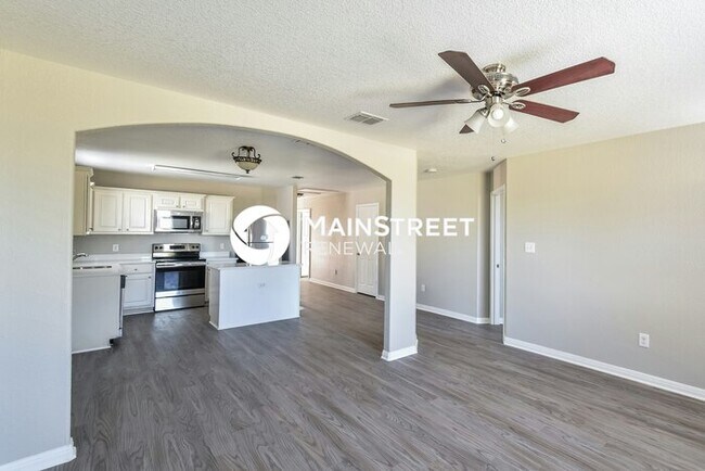 Foto del edificio - 3 Bedroom Pet-Friendly Home in San Antonio, TX with Main Street Renewal