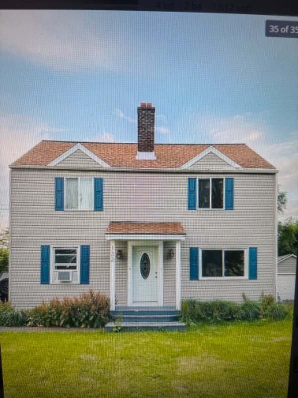 132 Ellen Dr Unit 2, Buffalo, NY 14225 Room for Rent in Buffalo, NY