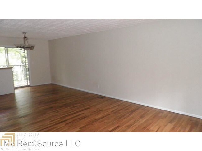 Foto del edificio - 2466 Benson Poole Rd SE