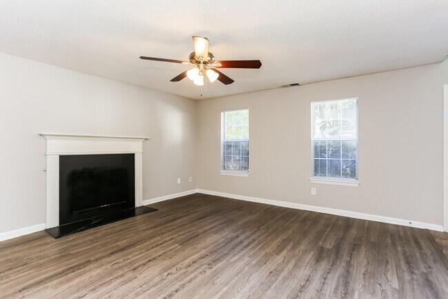 Foto del edificio - 3610 Salem Hills Dr