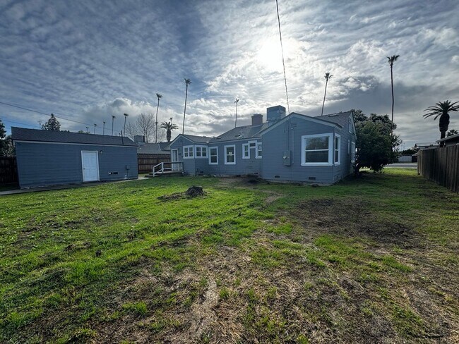 Building Photo - Available Soon!