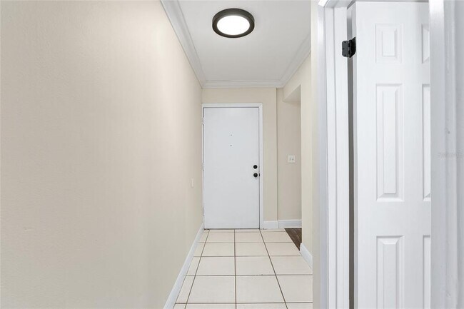 Building Photo - 1727 NE 36th Ave