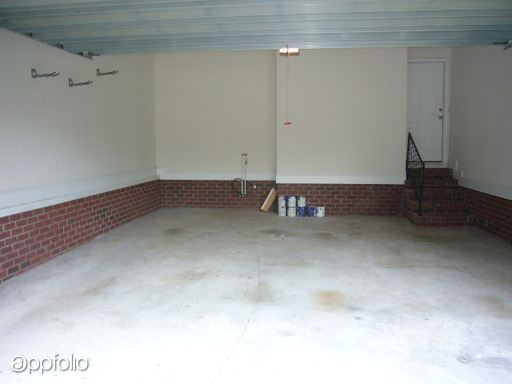 Foto del edificio - 413 Arden Oaks Cir