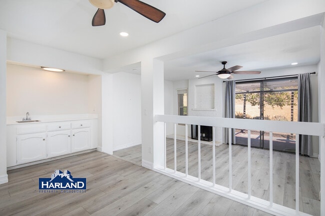 Building Photo - 2106 Lark Glen