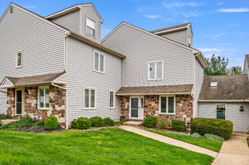 Foto principal - 302 Pinebrooke Cir