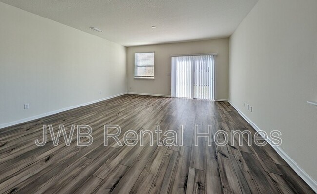 Foto del edificio - 7685 Merchants Way