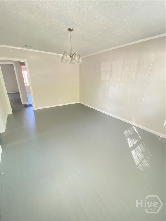 Foto del edificio - 1318 E 53rd St