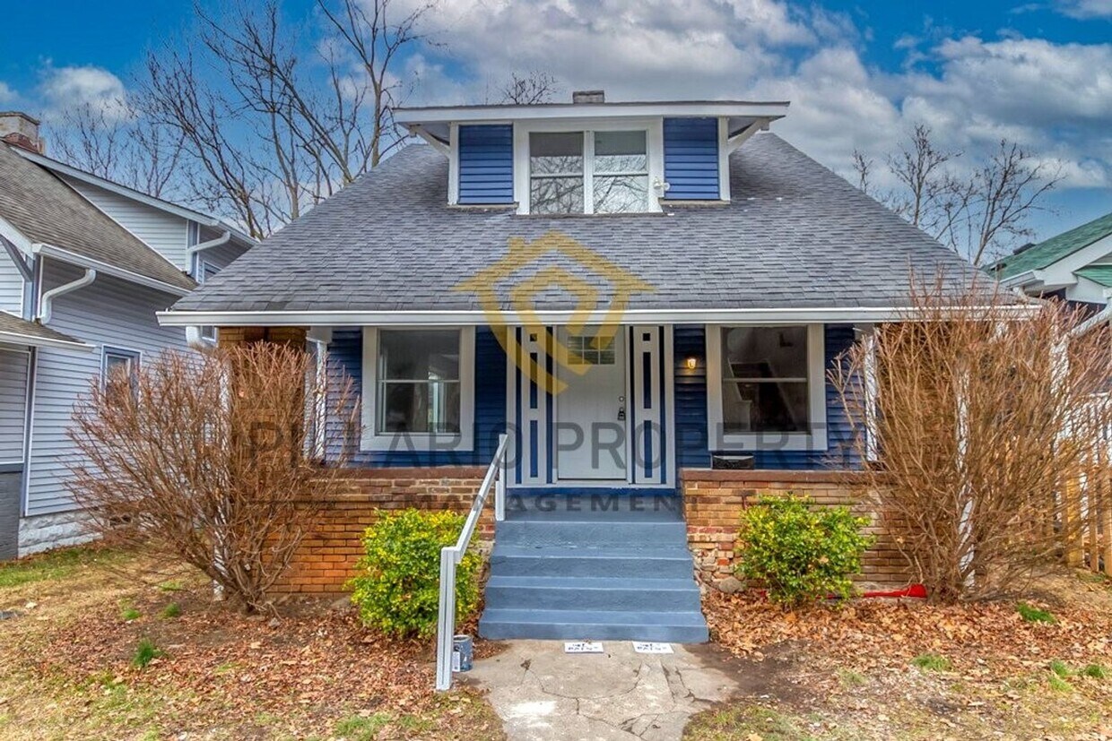 Primary Photo - Beautifully 4-Bedroom, 2-Bathroom Home wit...
