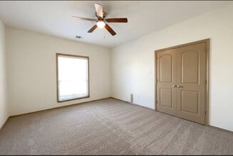 Building Photo - 1000 Estival Dr