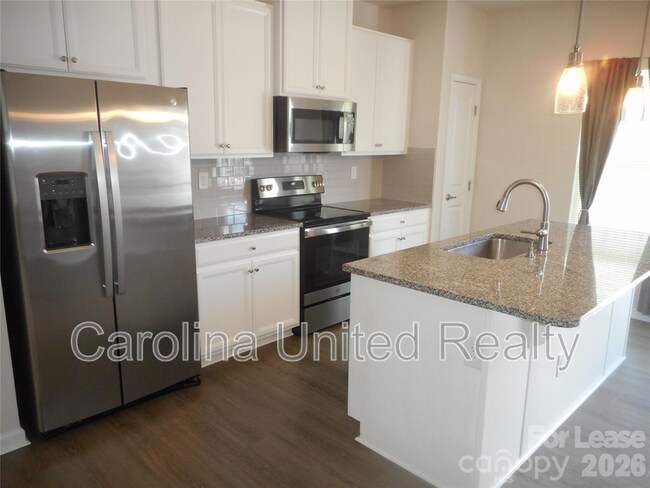 Foto del edificio - 2105 Autumn Olive Ln