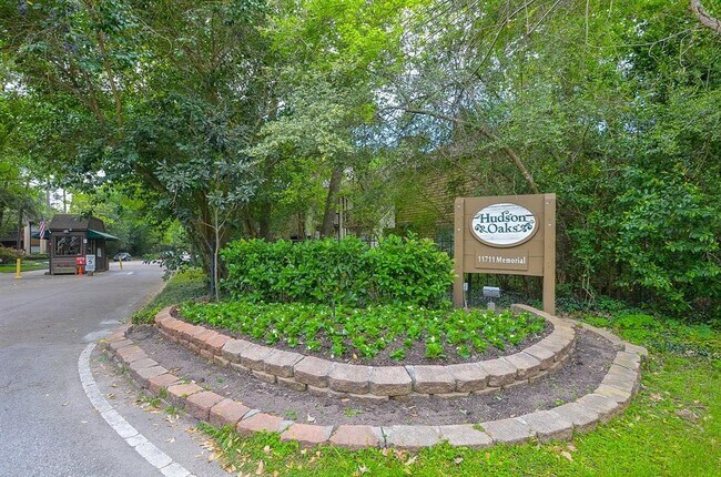 Foto del edificio - 11711 Memorial Dr