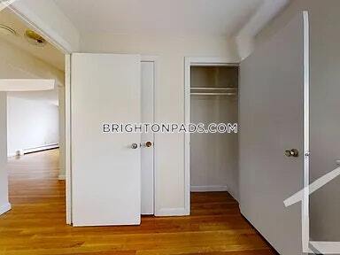Foto del edificio - 122 Dustin St