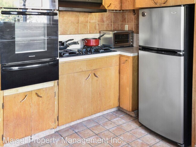 Building Photo - 2 br, 1 bath House - 5958 Majestic Ave.