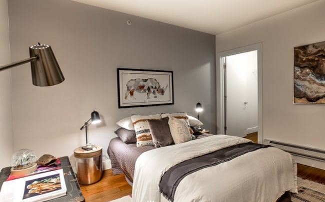 Building Photo - 2911 2nd Ave