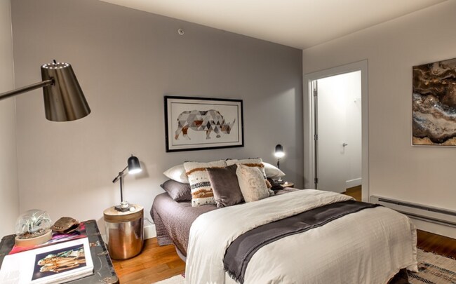 Photo - 2911 2nd Ave Apartment