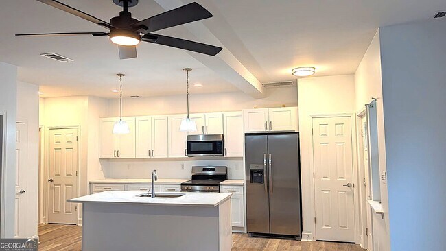 Foto del edificio - 4088 Atlantic Ave