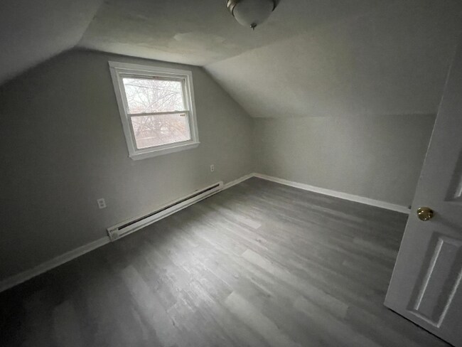 Building Photo - 1322 Brownell Ave