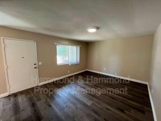 Building Photo - 1693 Sequoia Ave
