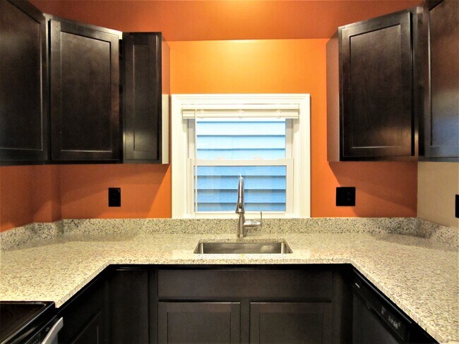 86 Bacon/ 62 High - 86 Bacon/ 62 High Apartment