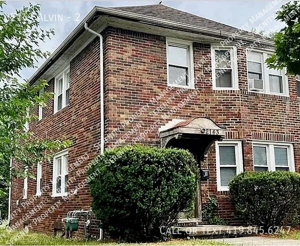 Foto principal - 2143 Alvin St