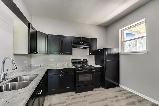 Foto del edificio - 3829 W Maypole Ave