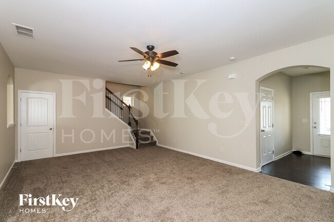 Foto del edificio - 703 Barberry Dr