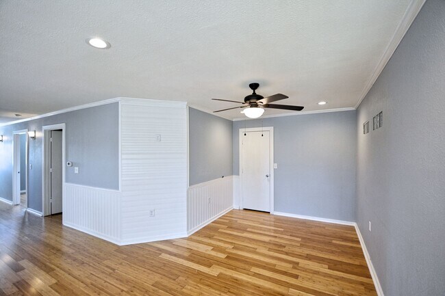 Foto del edificio - 1155 Farm To Market Rd 2722