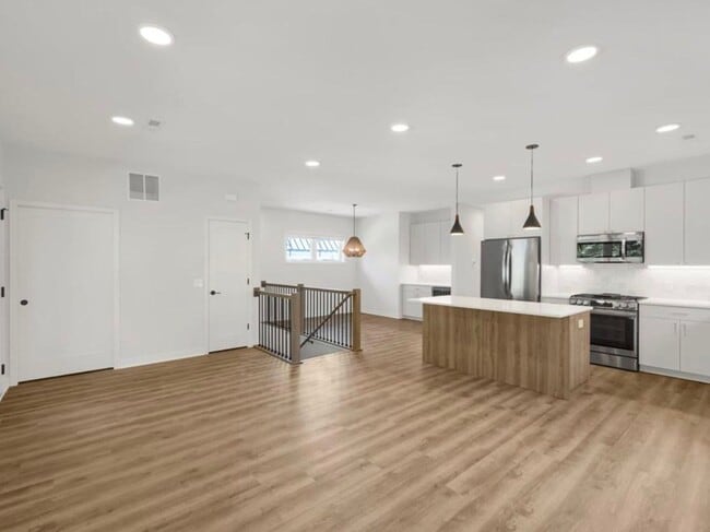 Foto del edificio - 5337 Drew Ave S