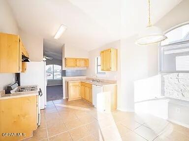 Building Photo - 9917 Marine Cir