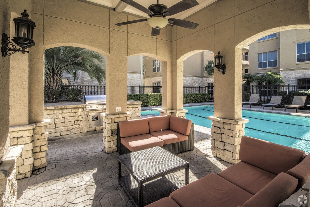 Remington Park Apartments 5510 S Rice Ave Houston, TX Apartments