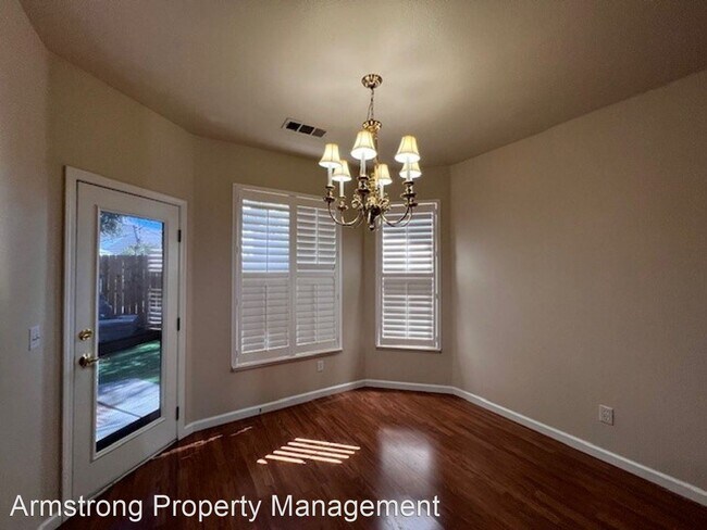 Foto del edificio - 4 br, 2 bath House - 2818 S. Atwood Ct.