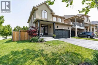 Building Photo - 4 Bankfield Cres