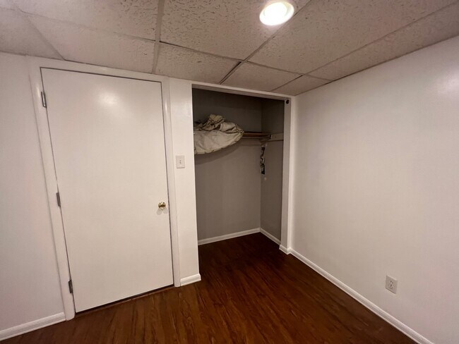 Foto del edificio - 428 E Wendell Dr