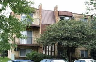 Primary Photo - 341 W Hawthorne Cir