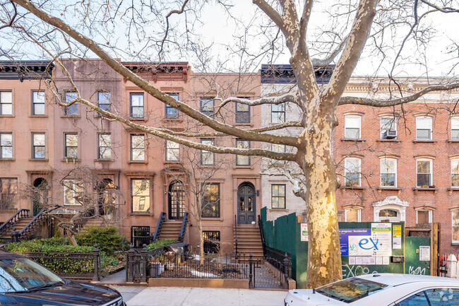 Building Photo - 34 2nd Pl