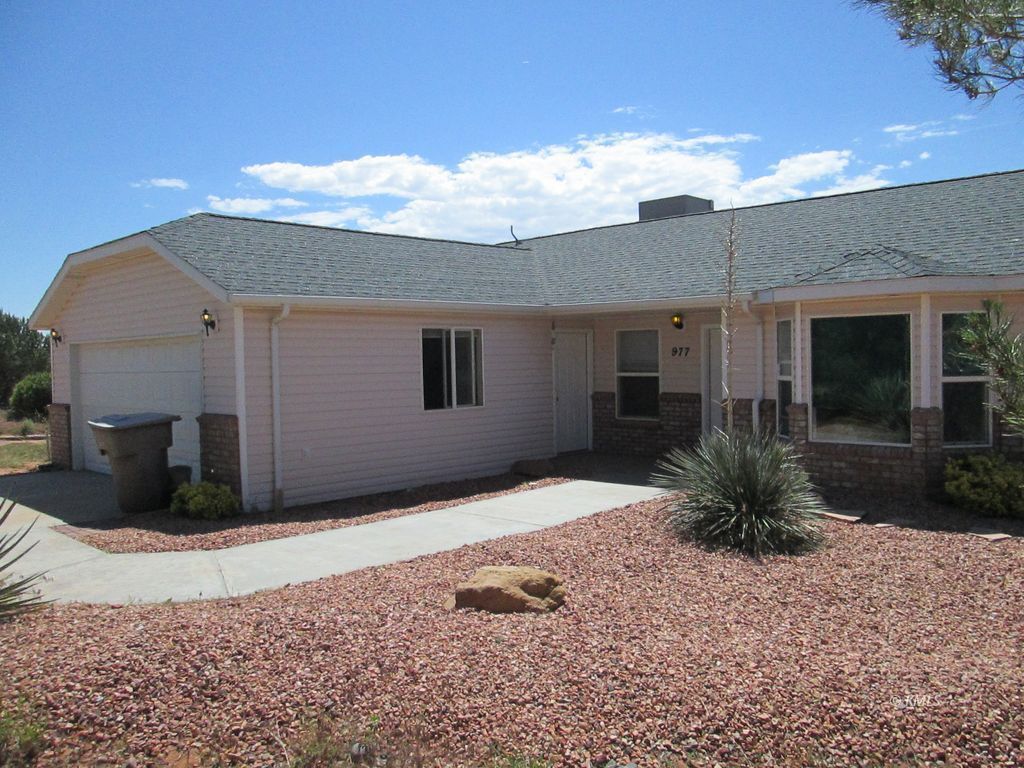 977 W Navajo Dr, Kanab, UT 84741 House Rental in Kanab, UT