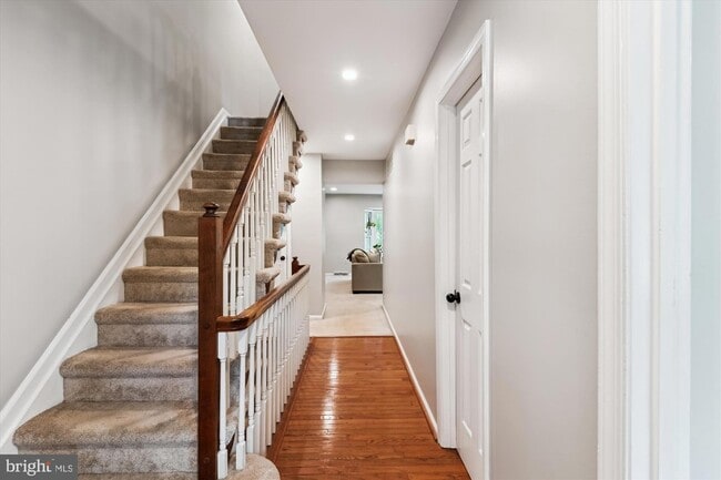 Building Photo - 502 Bay Dale Ct