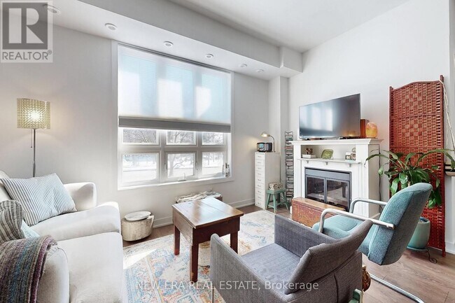 Photo du bâtiment - 4015 Hickory Dr