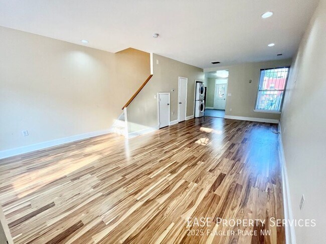 Foto del edificio - 2025 Flagler Pl NW