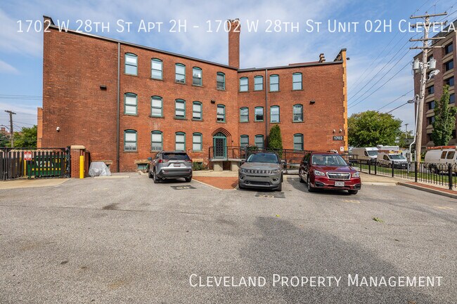 Building Photo - Modern Ohio City Studio Apartment