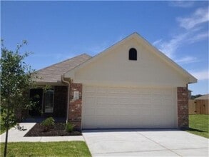 Building Photo - 21719 Martin Grove Ct