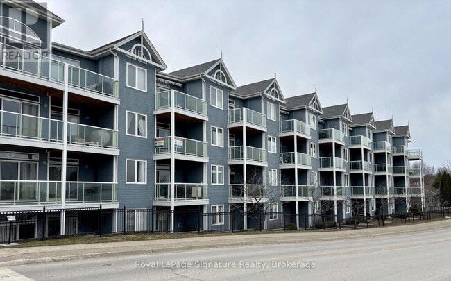 Building Photo - 34 Bayfield St