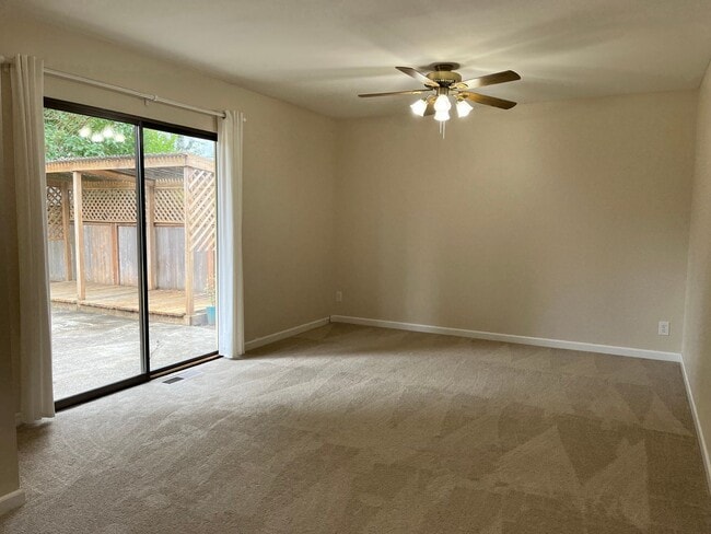 Building Photo - Charming Home with Large Backyard