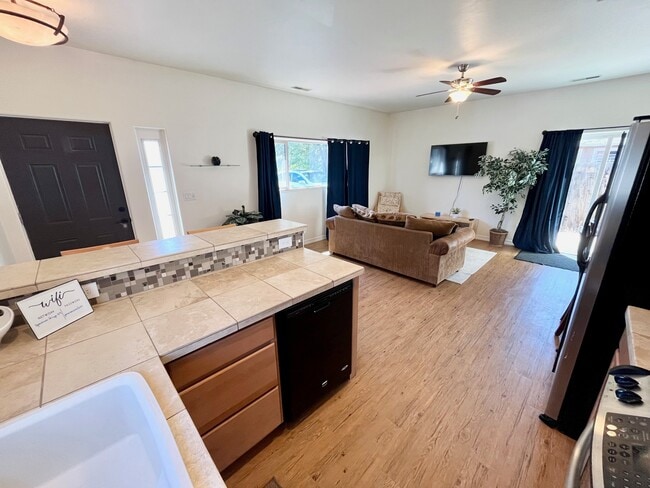 Sala de estar - 125 N 17th St