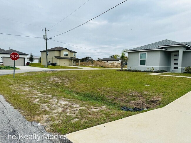 Foto del edificio - 4 br, 2 bath House - 179 Violet Ct