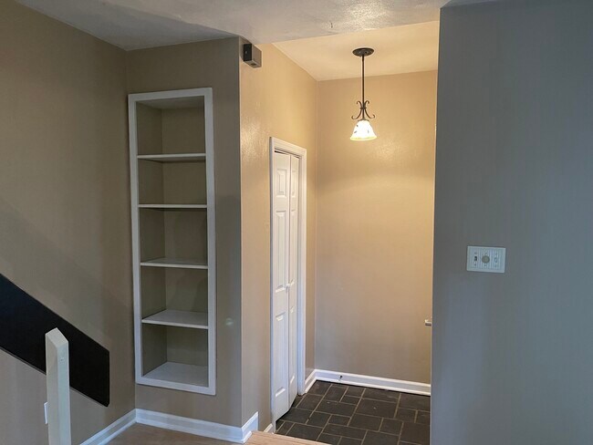 COAT CLOSET - 2910 Tree Swallow Rd
