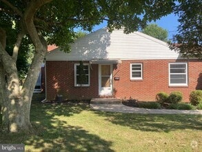 Building Photo - 10 Moller Pkwy