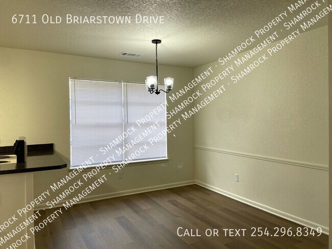 Building Photo - Old Briarstown Duplex