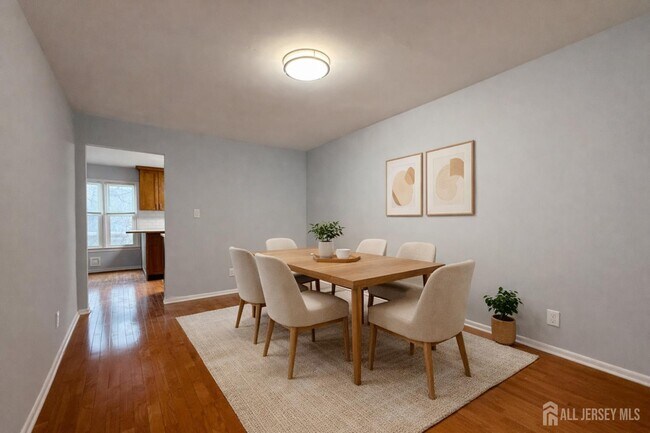 Building Photo - 6 Allison Dr