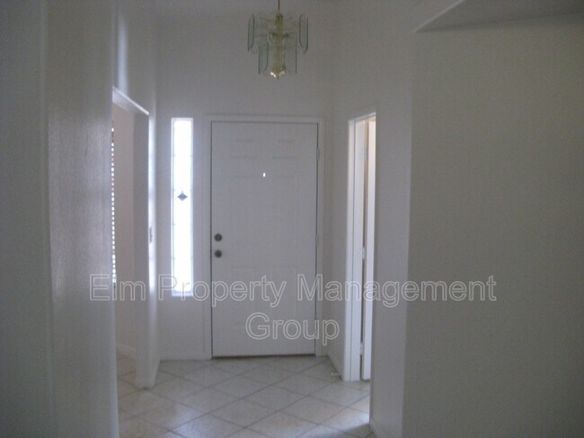 Foto del edificio - 5716 Grand Entries Dr